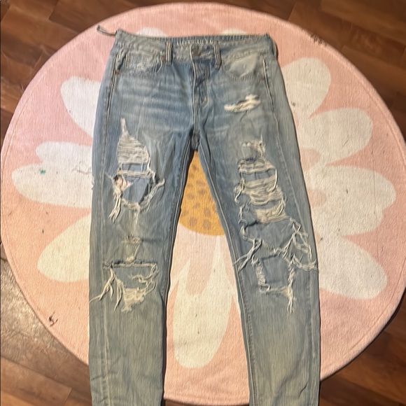 American Eagle Outfitters Distressed Light Blue Boyfriend Jeans - Picture 1 of 3